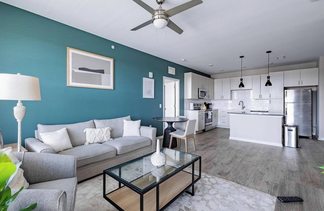 Landing | Stylish 2BD, Yoga Studio, Clubhouse