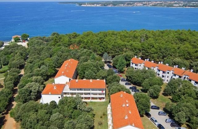 Lanterna Sunny Resort Apartment Seaside