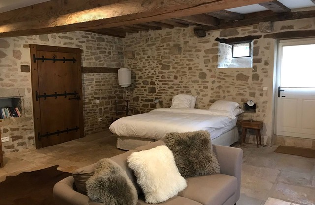 Large 14th century winemakers house