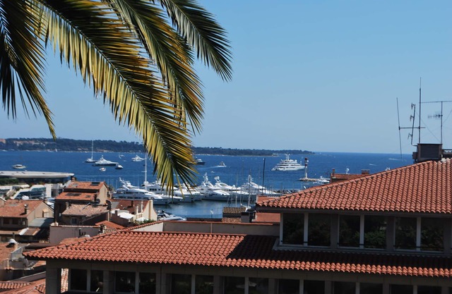 Large 3 rooms - double living room - sea view