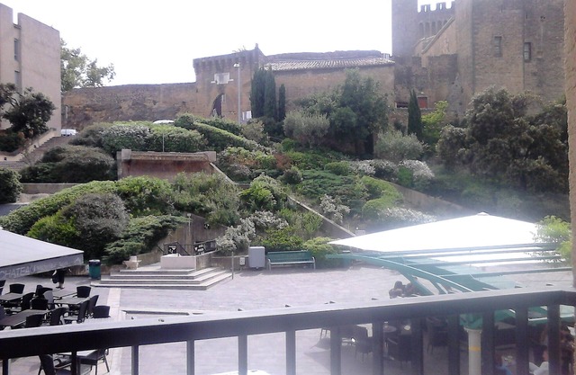 Large bright apartment with terrace, very nice view, historic center