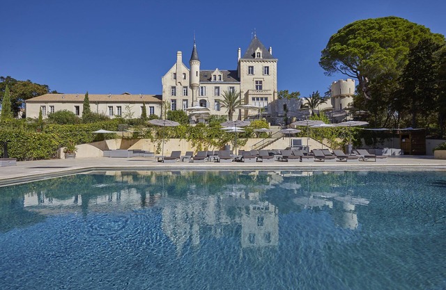 Large chateau for rent in Southern France. Great for corporate events!