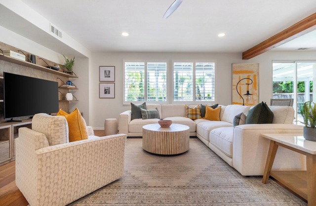 Large, executive level family home in great neighborhood