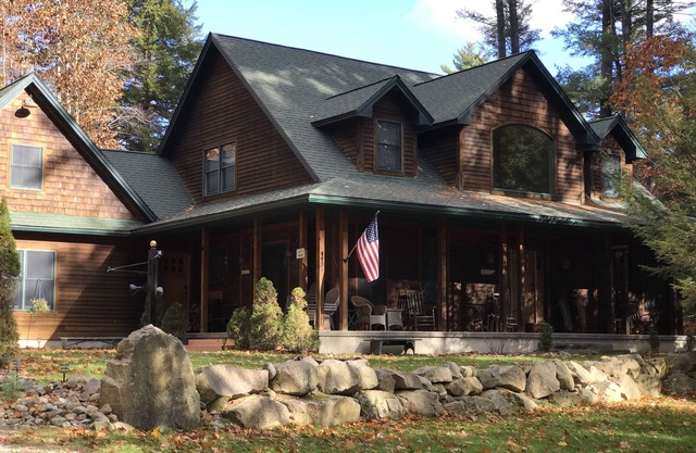 Large Family Friendly ADK Home on Private Lot, Lake Access, & 40' Dock