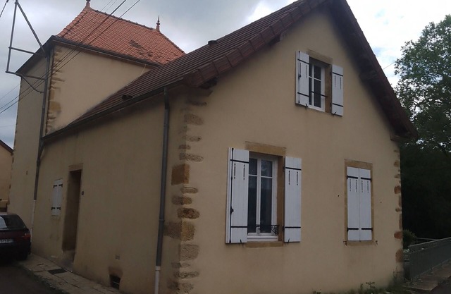 Large family home in Charolles - Quiet, garden, river, all on foot