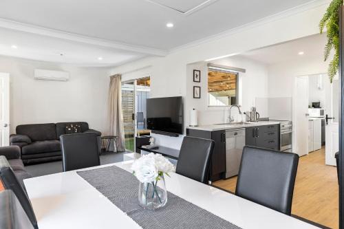 Large Family Lakehouse