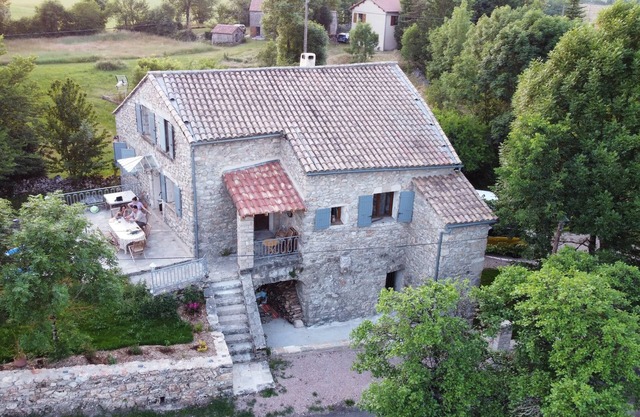 Large family gite in Caussenarde house