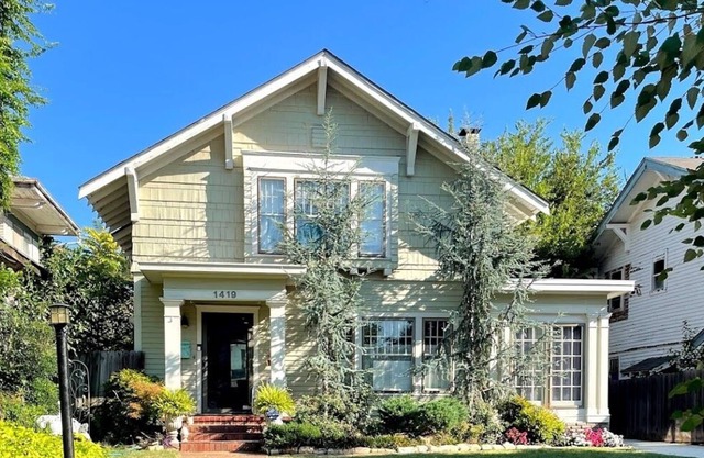 Large historic home in the heart of OKC!