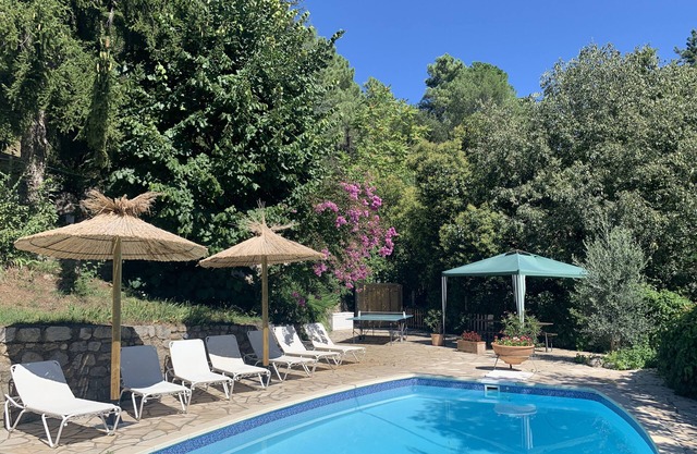 Large House, Heated Pool*, Stunning Views, Edge of Village, Close to Coast