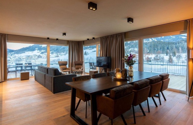 Large Luxury Penthouse, roof terrace, on the golf course, PURE Resort Westendorf