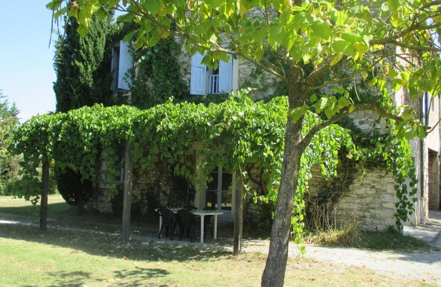 Large spacious and comfortable house with swimming pool 12x6m