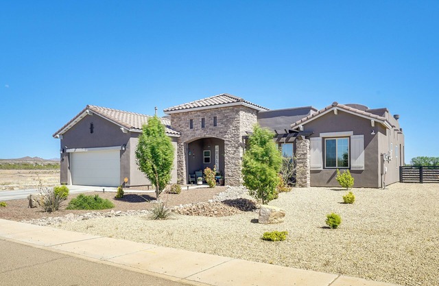 Las Cruces Home Rental w/Organ Mountain Views!