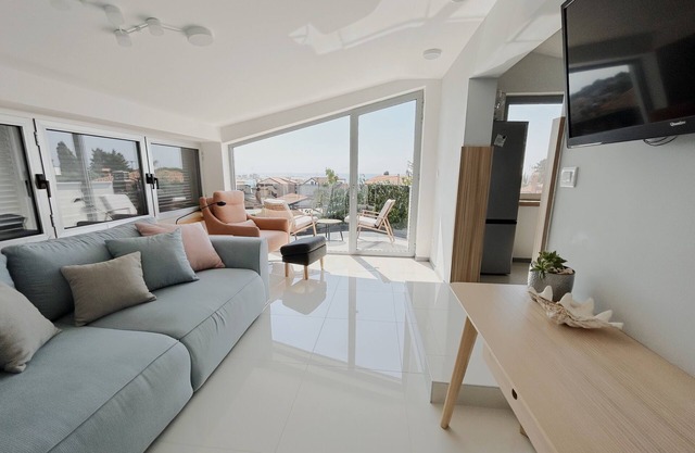 ! Last Min Offer-35%OFF/27.09.-10.10. !/Luxury apartment near the sandy beach