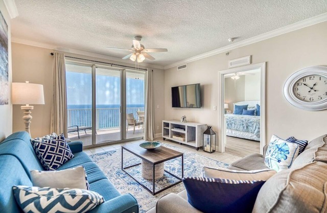 *Last min Sept Specials! *Huge Balcony & Beach Chairs!