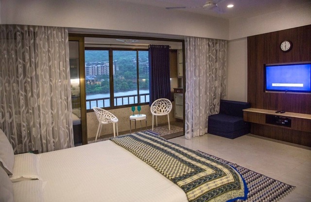 Lavasa's luxurious lake view