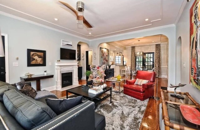 Lavish Myers Park 4 King Condos, 8BR | Private