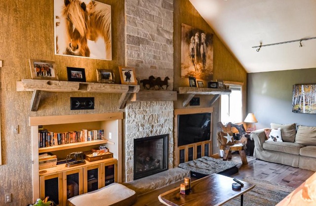 Lazy Bear Lodge