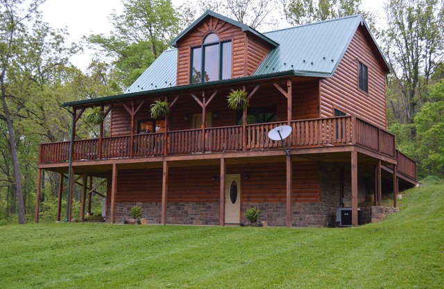 Lazy Bear Lodge VA :)