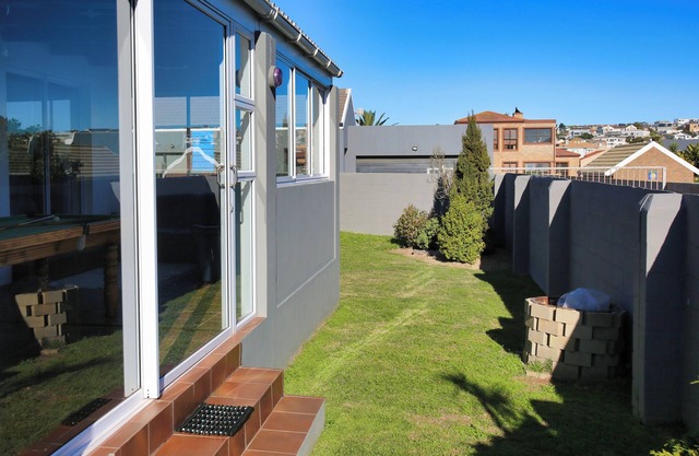Lazy Lagoon, Langebaan 6-Sleeper