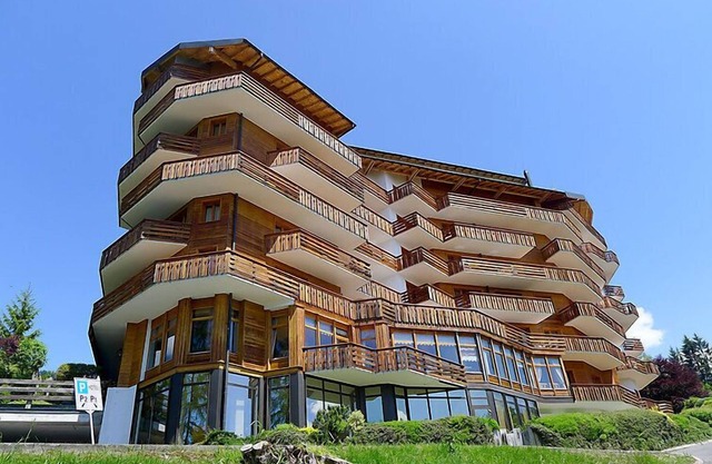 Le Bristol C32 by Interhome