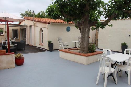 Le Casot