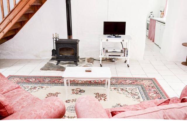 Le Cerisier 4 bedroom gite (1 of 3) with pool near Bagnoles de l'Orne