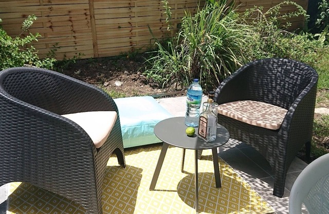 Le Cirik, 1 bedroom, sleeps 4, near the beach