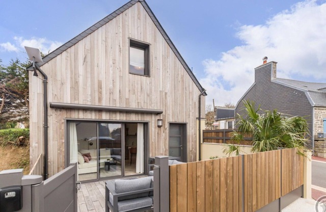 Le Cocon de Frêne charming house with private terraces