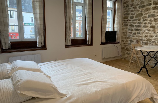 le cottage des remparts - face hôtel de ville