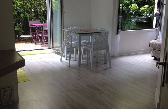 "Le Croix Roussien " Lyon center 1 to 4 persons Rated 3 *