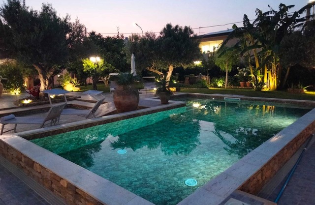 Le Giarre - Villa with Private Pool in Trapani
