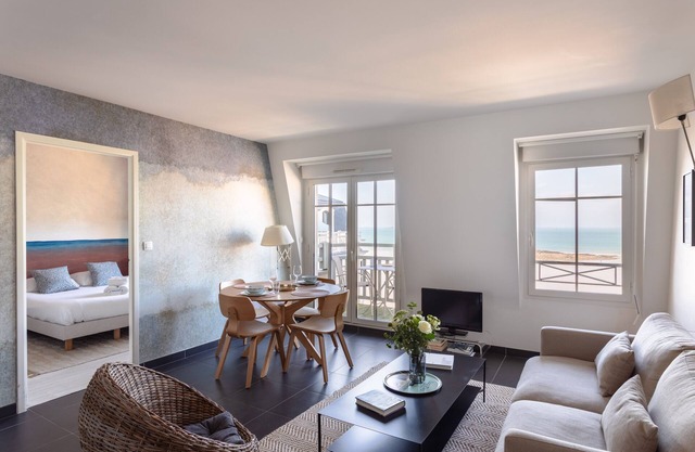 Le Grand Sillon 3* - Appartement 40 m² vue mer plage du Sillon