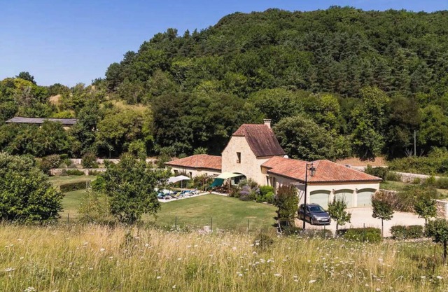 Le Hibou Heureux - Beautiful Villa for 8 With Private Pool and Garden/Parking