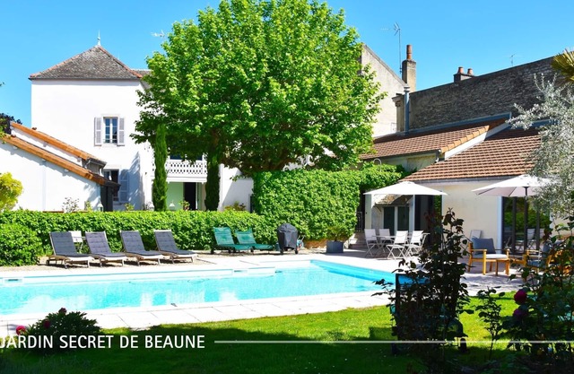 Le Jardin Secret de Beaune, Les Trois Portes