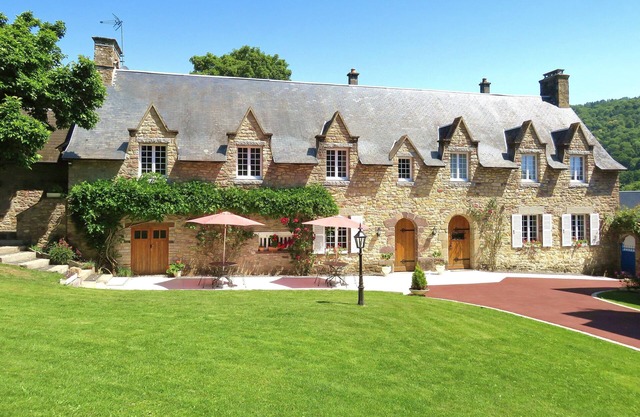 Le Manoir de Placy - Bed and Breakfast