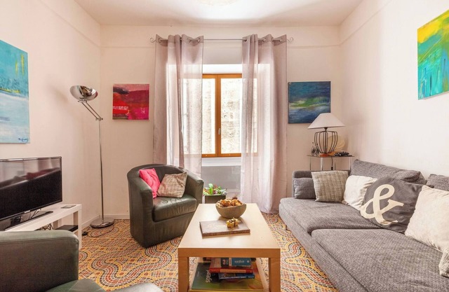 Le Molière - Historical stone house in old Pézenas