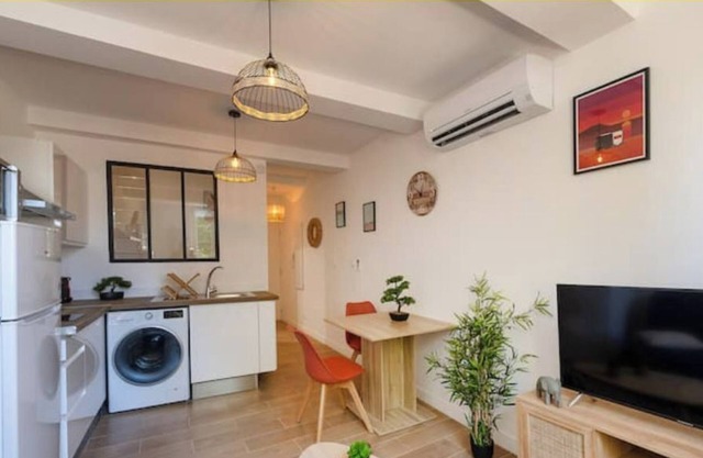 Le Morgan - Magnificent city center apartment with parking space