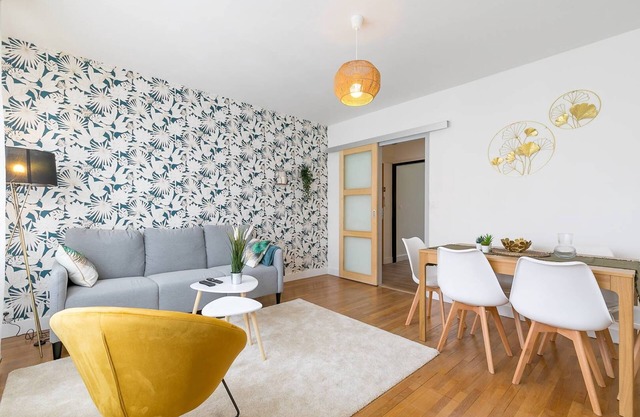 Le nid des Ducs -Appartement 3 chambres avec parking -SR Loc