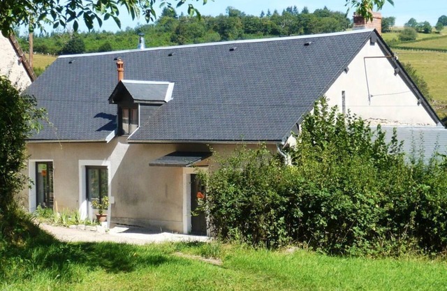 Le Petit Ailleurs - SAINT-LEGER-SOUS-BEUVRAY
