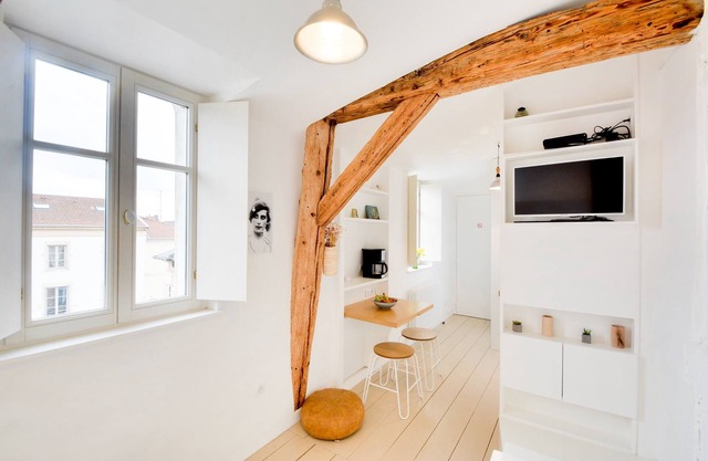 Le Petit Amerval - Studio Apartment, Sleeps 2
