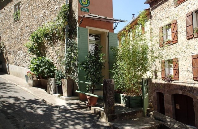Le petit gîte du coin - MEOUNES LES MONTRIEUX