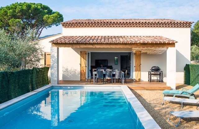 Le Plan de la Tour - Air-conditioned villa for 6 people with private pool