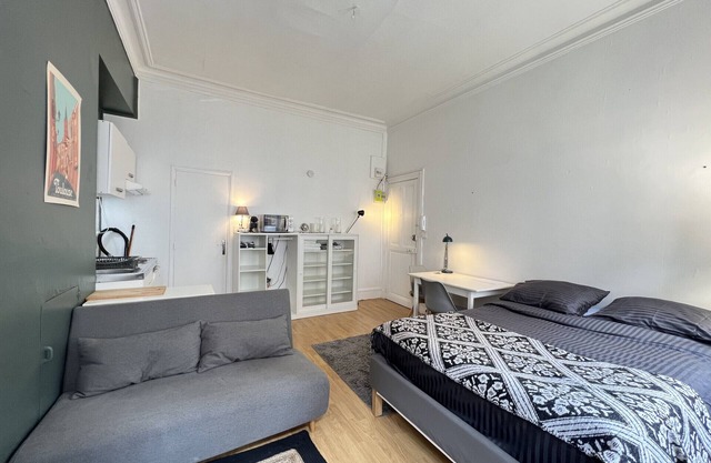 Le Relax: charming studio near Metro and Train Station