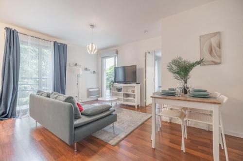 Le Rev'touch T2 avec balcon & parking proche Airbus