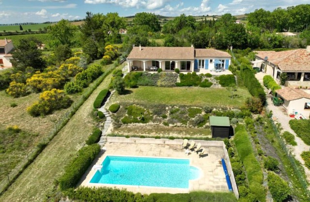 Le Rossignol by Interhome