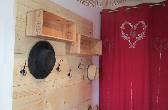 Le Sapoitier Jura 3-star gîte