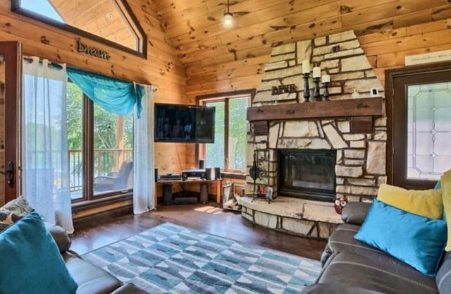 Le Sinclair chalet getaway