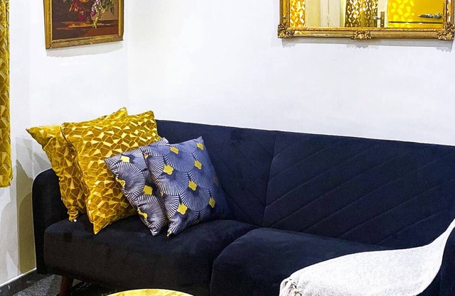 Le Sunshine Studio