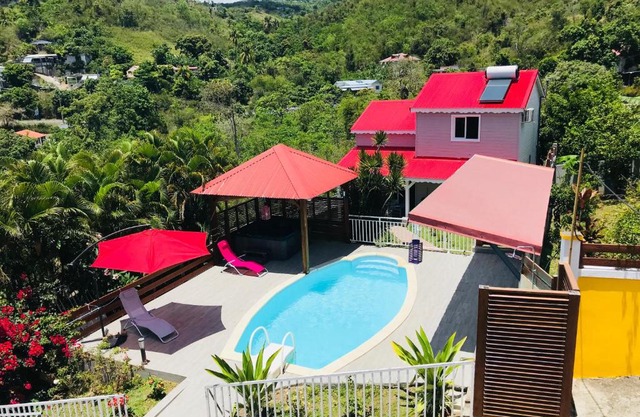 Le val de lys-piscine privée