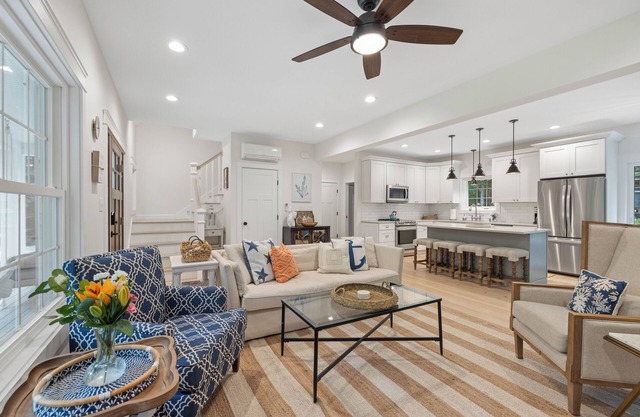 Leah Lane - Bright & Renovated Kennebunk Beach House